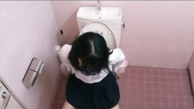 Japan schoolgirls wet masturbation 4