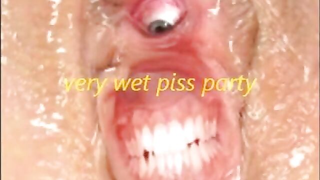 Wet piss party  Tube Cup