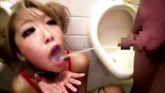 Japan bizarlady drinking pee