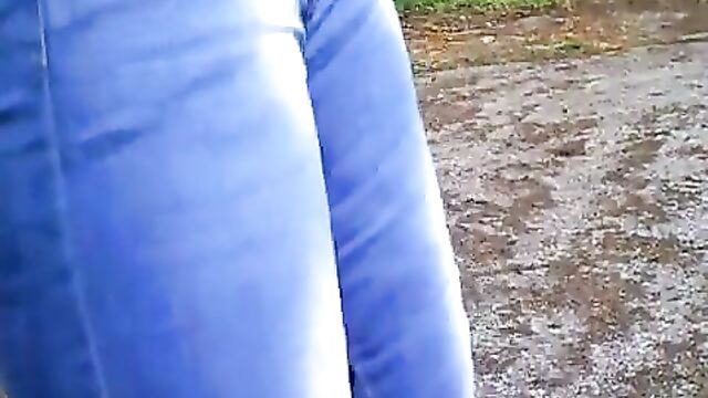 Piss jeans outdoor