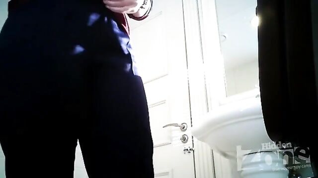 Women pee in public toilet 2545 - Pornhubcom