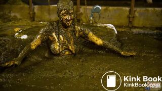 2 Girls 1 Manure Channel