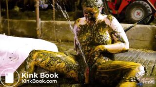 Farmer girl Bettys messy mistake - bathing in cowshit