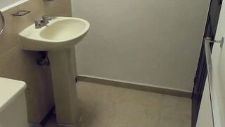 QUICKIE IN MY PARENT´S BATHROOM TRAILER