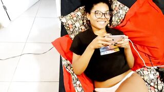 Stepdaughter playing Free Fire and drinking her afternoon piss juice
