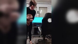 Joi Française DOMINATRICE Faucettes s'occupe de toi en Dirty Talk, tu es à moi ma PUTE !
