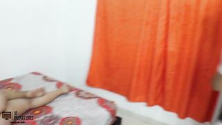 En una noche lluviosa me follo a mi hermanastra - Parte 1 - Porno en Español