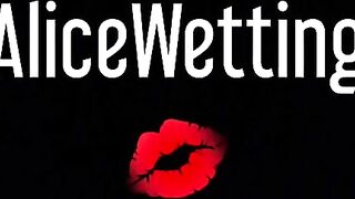 ⭐ Amatuer Couple Peeing in Bed! Then She Wets On His Lap!