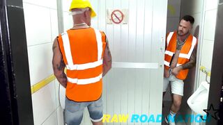 HORNY HOMIES SWITCH PLACES IN DIRTY PUBLIC BATHROOM!!