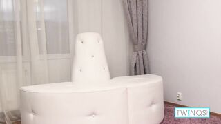 Hot Twink Aaron Plays With His Tight Lovehole And Sex Toys!
