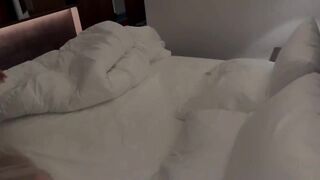 A cute girlfriend in a party dress????♡An amateur couple do creampie sex in bed♡Japanese amateur hentai