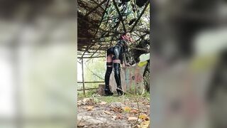 REAL LATEX PUBLIC PARK FACE FUCK AND FUCK