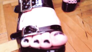 Domina Eva Latex Footfetish Milstress Big Dick Dildo Toy Femdom Solo Heels Leggins BDSM Big Ass Milf