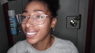 Ebony cum dump gets overwhelmed at Gloryhole
