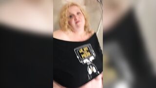SSBBW pissing her panties and rubbing them on her fat body