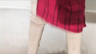 Desi Indian Outdoor Public Bathroom Pissing Video