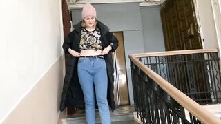 Piss public in jeans!