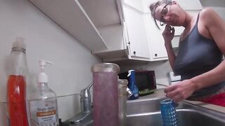 Rachel Lee HH22 Filled a bowl and my pussy! Huge squirting cum