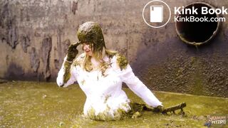 Green Wedding in Cowshit