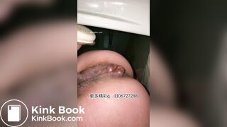 Beautiful women pooping in the toilet 25