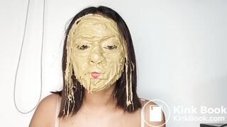 Latina Extreme Diarrhea Smearing