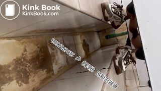 Beautiful women pooping in the toilet 29