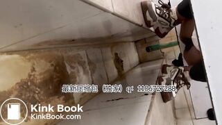 Beautiful women pooping in the toilet 29