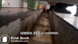 Beautiful women pooping in the toilet 38