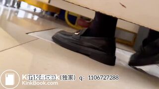 Beautiful women pooping in the toilet 39