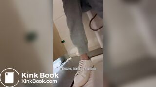 Beautiful women pooping in the toilet 41