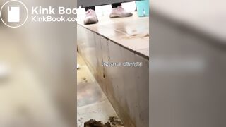 Beautiful women pooping in the toilet 42