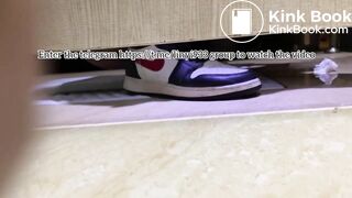 Beautiful women pooping in the toilet 61