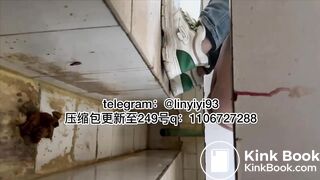 The girl excreted profusely in the toilet 53