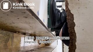 The girl excreted profusely in the toilet 62