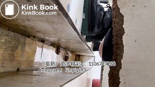 The girl excreted profusely in the toilet 62