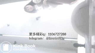 The girl excreted profusely in the toilet 60