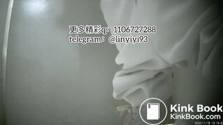 The girl excreted profusely in the toilet 62