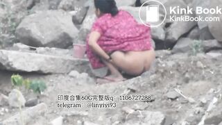 The girl excreted profusely in the toilet 72