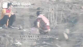 The girl excreted profusely in the toilet 76