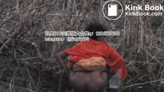 The girl excreted profusely in the toilet 78