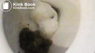 Kylie Pooping girls -1