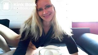 Blonde big round ass