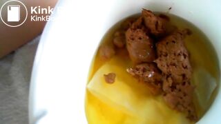 Blonde big round ass