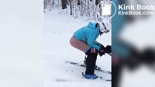 Amateur skiing and pooping