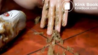 Pooping while masturbating with a beer can