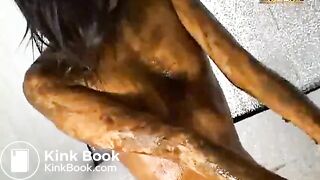 Liquid poop in her mouth 76222438913