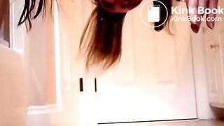 Chubby Girl Takes Big Shit And Plays