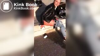 Jugendliche scheisst und pisst Outdoor