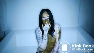 Russian Betty Swallows Her BFs Shit