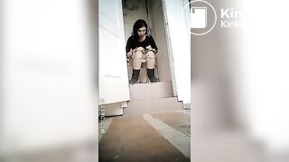 russian toilet pooping 1